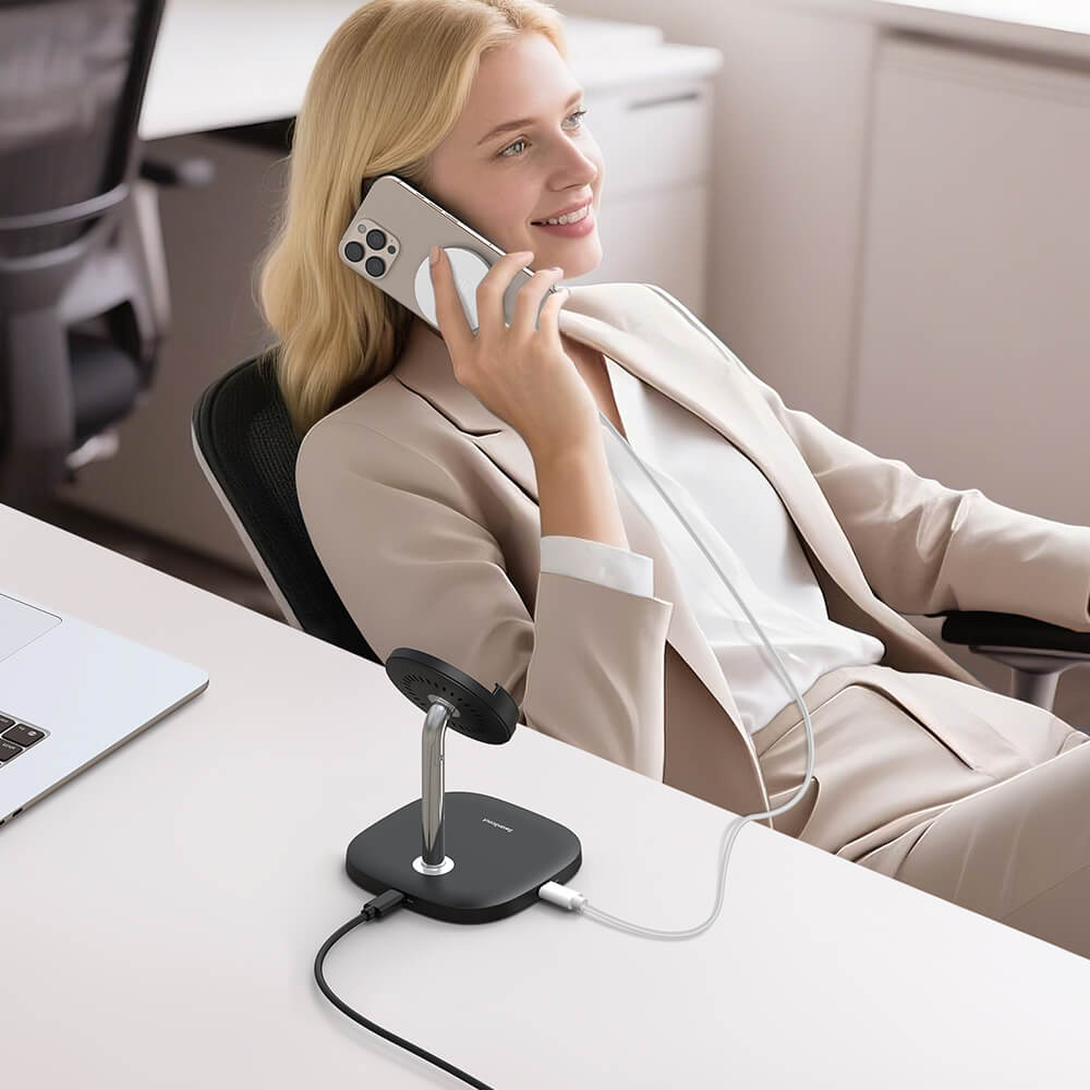 Keep your phone in view with SwanScout 506M, an elegant iPhone charging stand with built-in MagSafe compatibility.
